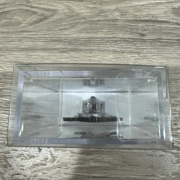 Overwatch Tracer Figpin 132 New in Box - Picture 7 of 9